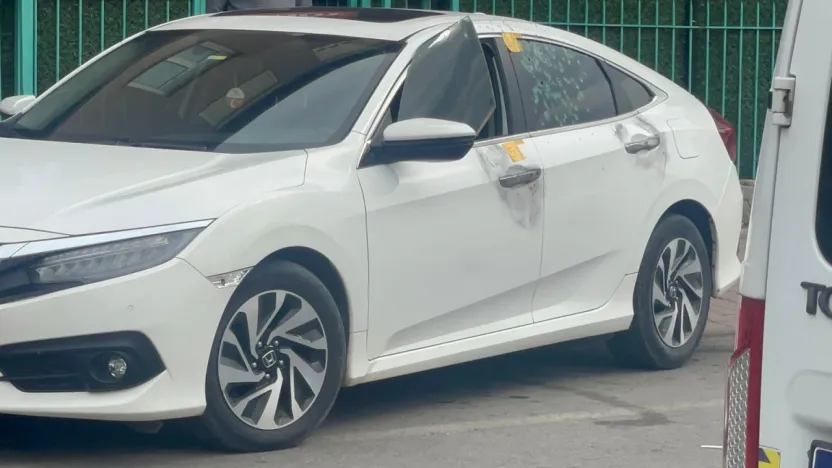 Mahkeme çıkışı husumetlilerine ateş eden şahıs başkasını yaraladı