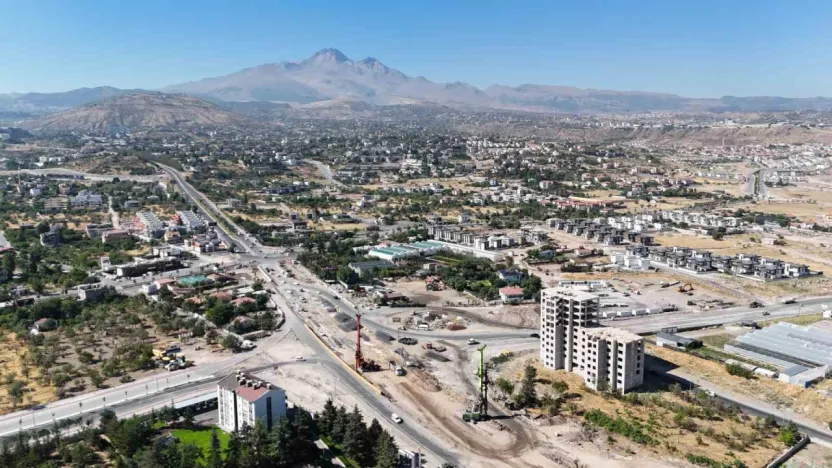 Meteoroloji Kavşağı 29 Ekim'e Tamam: Kartal Kavşağı Eli Kulağında