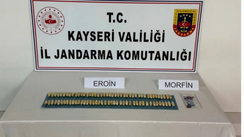 Midesinde ve bağırsaklarında uyuşturucu taşıyan şahıs yakalandı