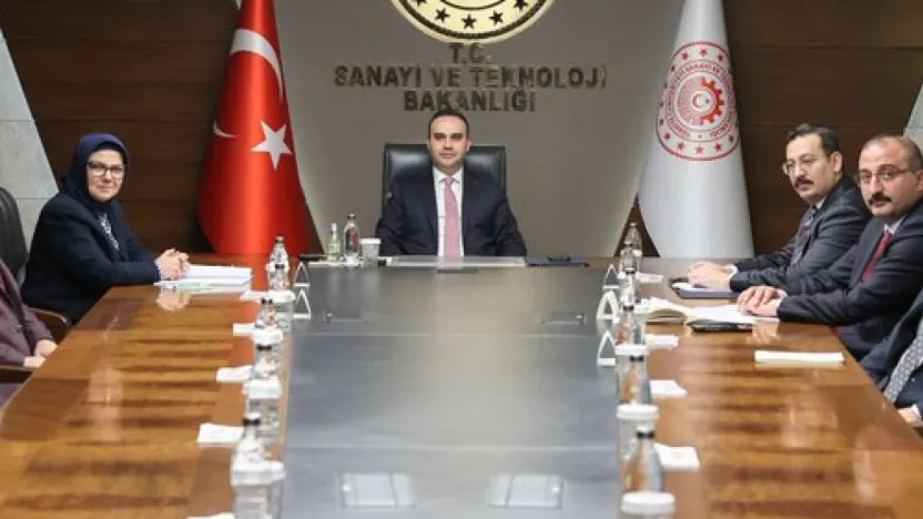 Milletvekili Böhürler, Bakan Kacır'ı Kayseri Teknopark'a davet etti