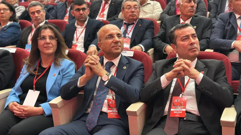 Milletvekili Genç'ten CHP'nin yeni başkanı Ümit Özer'e tebrik