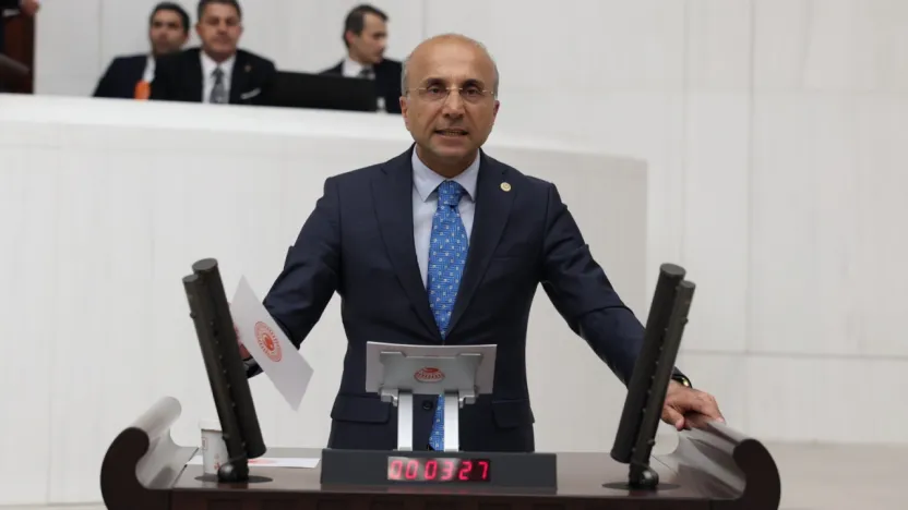 Milletvekili Genç, 'Üniversitelerimiz siyasi vesayetin altına sokulmak isteniyor'