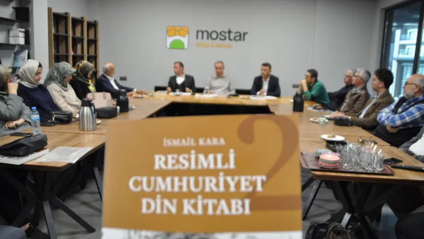 Mostar'da Kitap Tahlili: Cumhuriyet, Din ve Tarih Üzerine Derinlikli Bir Okuma