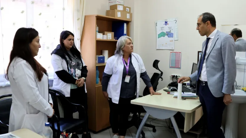 Müdür Erşan, hekimlerin talep ve ihtiyaçlarını dinledi