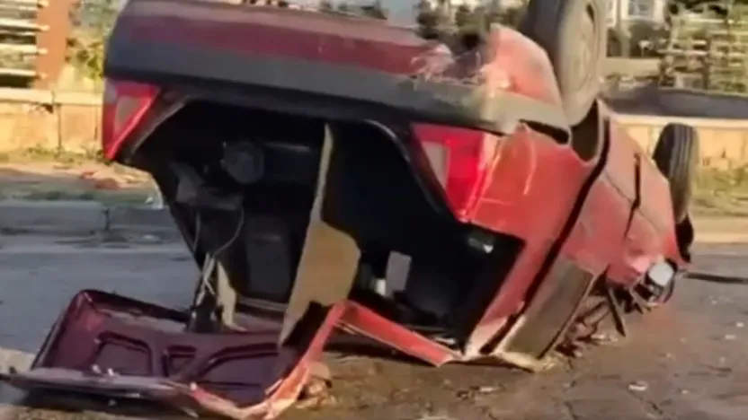 Otomobil takla attı, sürücü kurtarıldı