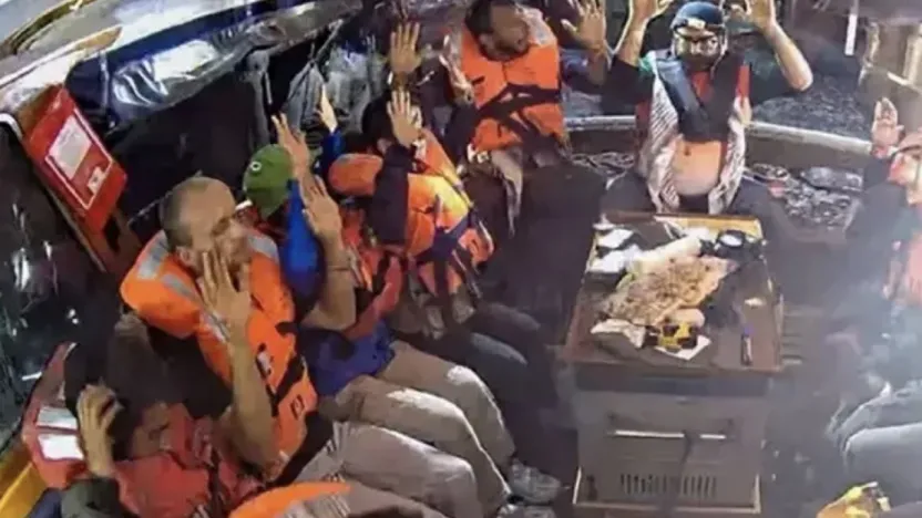 Özgürlük Filosuna Terör Devleti İsrail'den Korsan Baskın:12 Aktivist kaçırıldı
