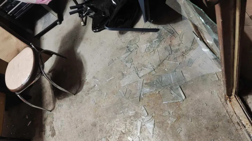 Pınarbaşı ilçesinde 12 araç ve 3 iş yerine zarar veren şahıslar hakkında şikayette bulunuldu