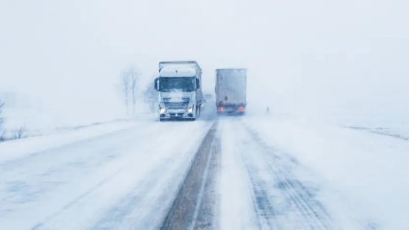 Kayseri - Pınarbaşı Karayolu tır ve çekici trafiğine kapandı