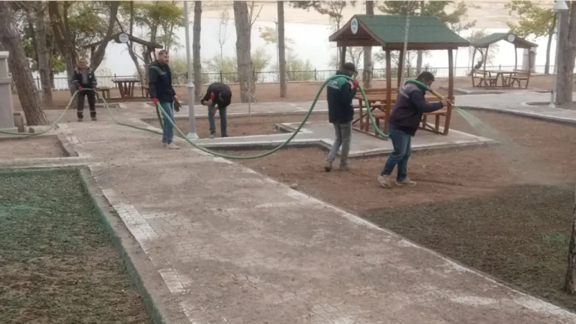 Sarımsaklı Barajı Mesire Alanı'nda Yenileme Çalışmaları Devam Ediyor