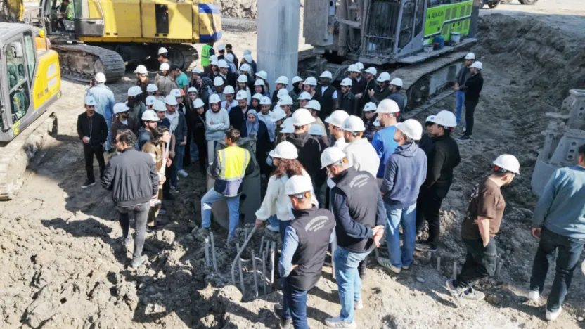 Üniversite Öğrencilerine Katlı Kavşakta Şantiye Deneyimi