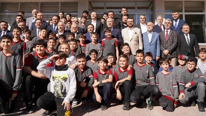 Üst Düzey Protokol, Mustafa Germirli İmam Hatip Ortaokulu'nu Ziyaret Etti