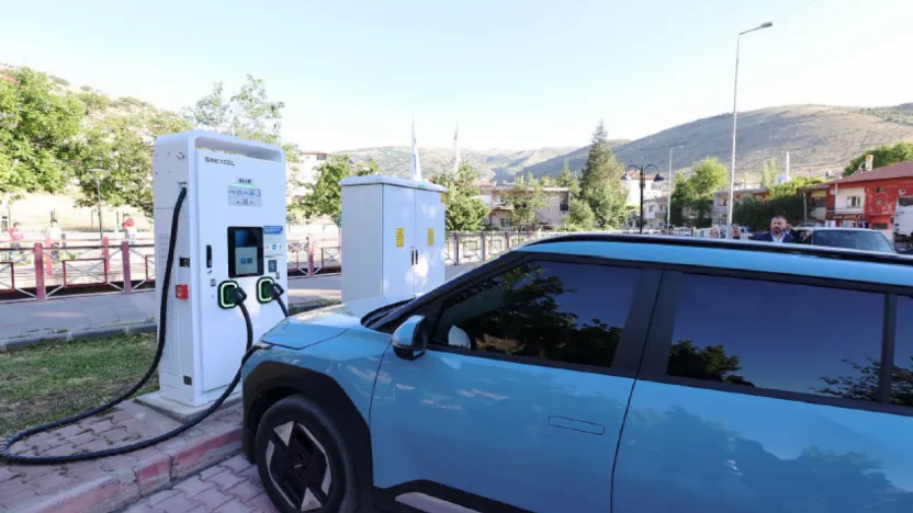 Yahyalı'da Temiz Enerji Dönemi: K-Şarj Elektrikli Araç Şarj İstasyonu Açıldı