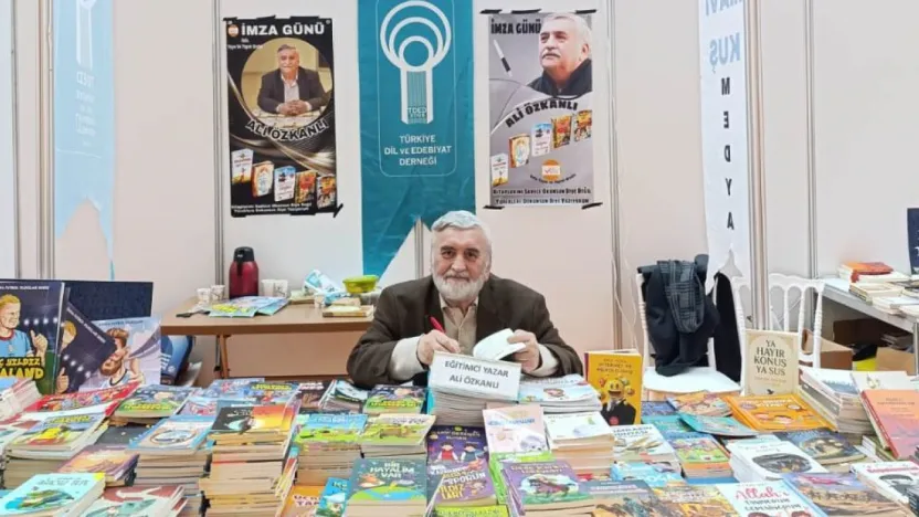 Yazarımız Ali Özkanlı, hafta sonu Kitap Fuarı'nda olacak