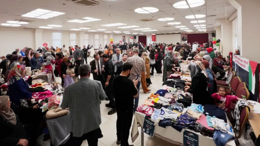 Yeşilhisar'daki Filistin Yararına Kermes'e Yoğun İlgi