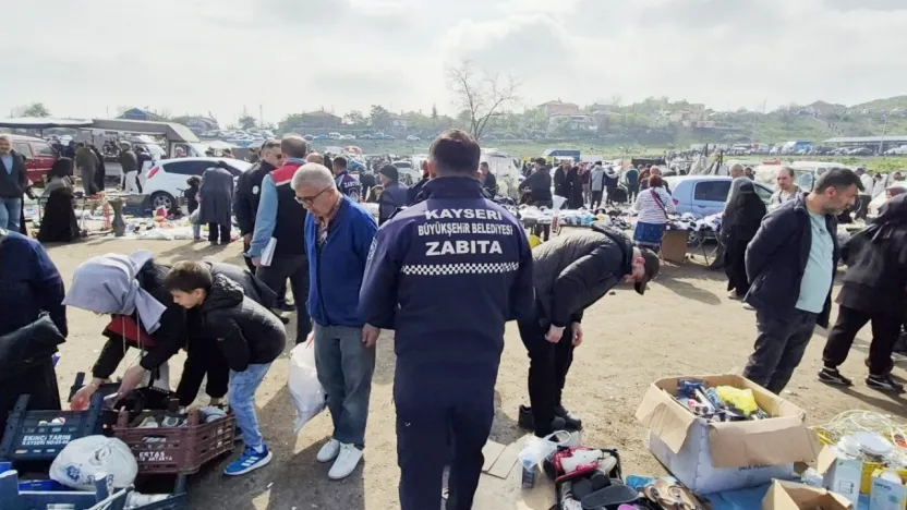 Zabıta ekiplerinden bit pazarına denetim