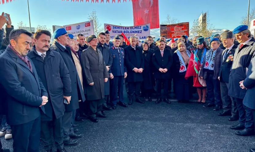 17 Aralık şehitleri dualarla anıldı