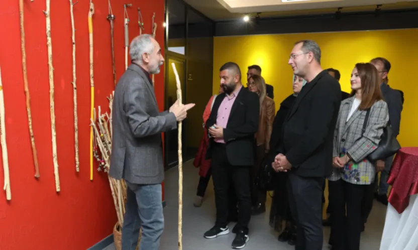 Ahşap Geri Dönüşüm Sergisi Kayseri'de Sanatseverleri Bekliyor