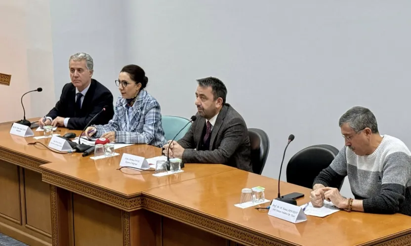 'Ailemiz Geleceğimiz' Paneli Düzenlendi