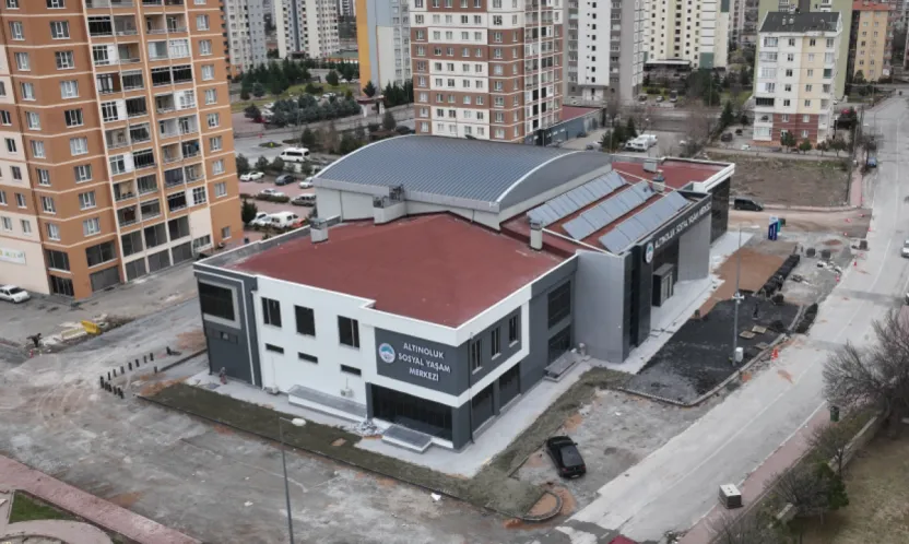 Altınoluk Sosyal Yaşam Merkezi Açılışa Hazırlanıyor