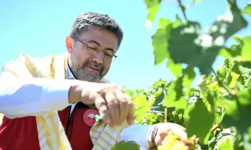 Bakan Yumaklı: '14 milyon 914 bin fidanla yeni bir rekora imza attık'