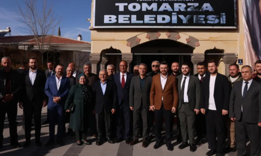 Başkan Büyükkılıç, bir yılda 104 kez ilçeleri ziyaret etti