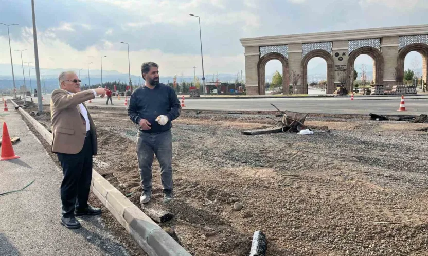 Başkan Büyükkılıç'tan Talas Bulvarı'nda Trafik Çözümü İçin Yerinde İnceleme