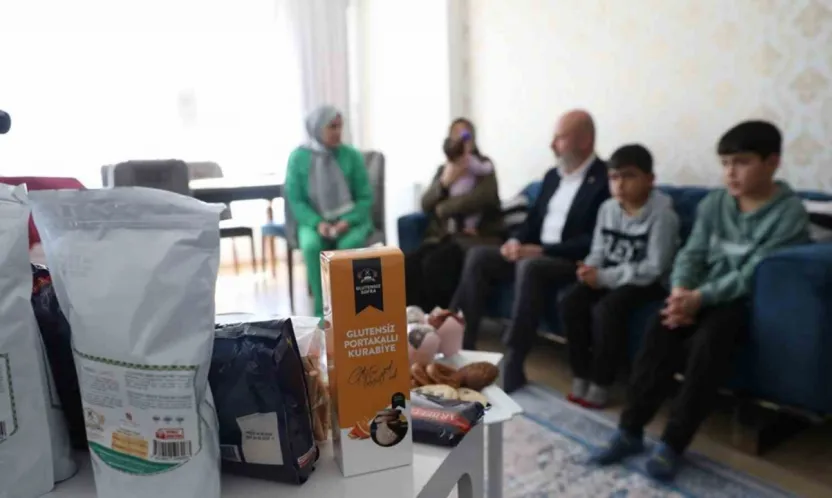 Başkan Çolakbayrakdar: 'Türkiye'de ilklere imza atan çalışmalarla model oluyoruz'