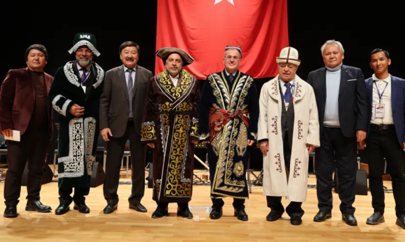 Başkan Yalçın'a 'Türk Dünyası Üstün Hizmet Ödülü'