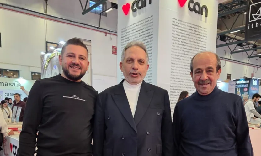 Başkan Yalçın'dan Akabe Kitabevi'ne Tebrik