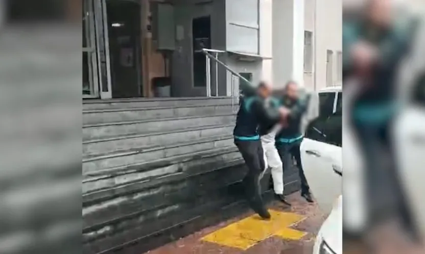 Boşanma aşamasındaki eşini bıçaklayarak öldüren şahıs yakalandı