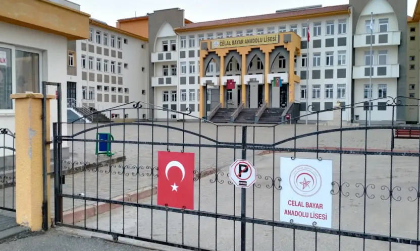 Bu Okulda Müdürlük Keyfini  Bütün Öğretmenler Yaşıyor