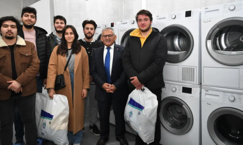 Büyükşehir, 11 bin üniversitelinin kirli çamaşırını temizledi