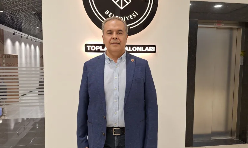 CHP'li Özgür Özer, 'Sayıştay Raporu' üzerinden belediyeleri eleştirdi