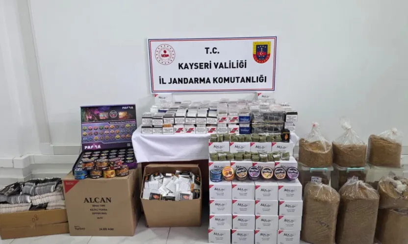 Develi'de kaçakçılık operasyonu: 26 bin 240 içi tütün doldurulmuş makaron