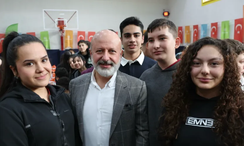 'Donanımlı Gençlik, Güçlü Türkiye'nin Temelidir'