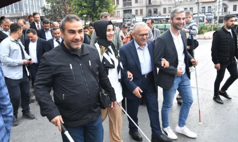 Engelli Bireylere Özel Hizmet Vurgusu: Başkan Büyükkılıç'tan Anlamlı Mesaj