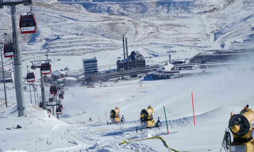 Erciyes Kayak Merkezi'nde Kar Garantili Sezon