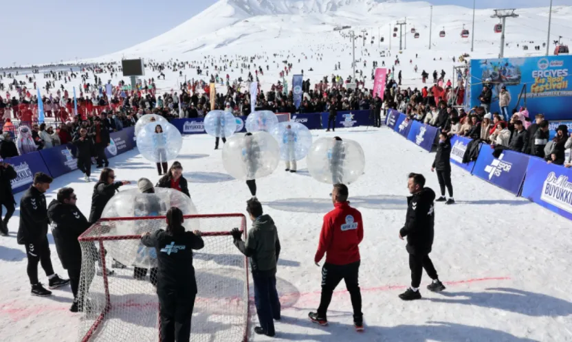 Erciyes Kış Festivali'ne Yoğun Katılım