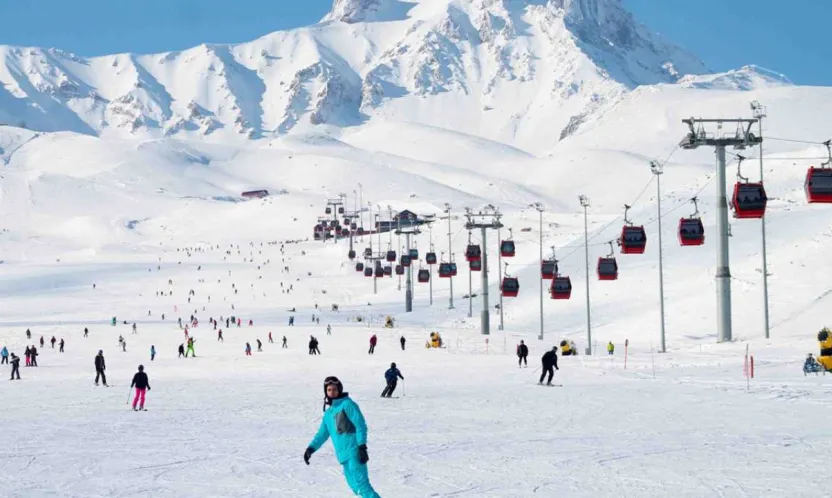 Erciyes'te kar kalınlığı 96 santimetreye yükseldi
