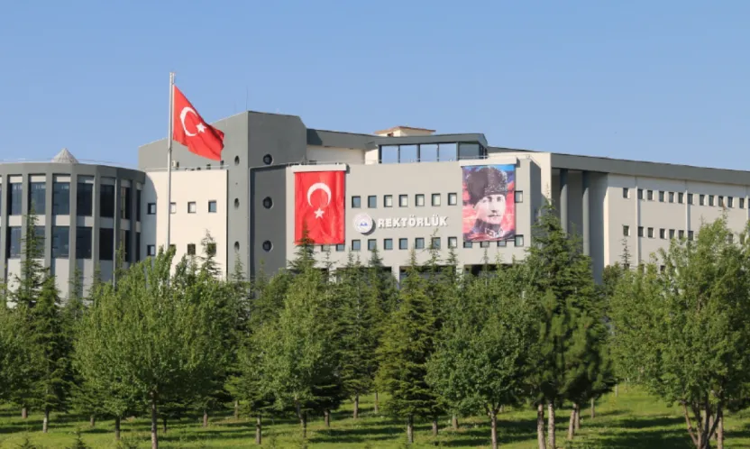 Erciyes Üniversitesi, 2025 CWTS Leiden Dünya Sıralamasında Yükseliyor