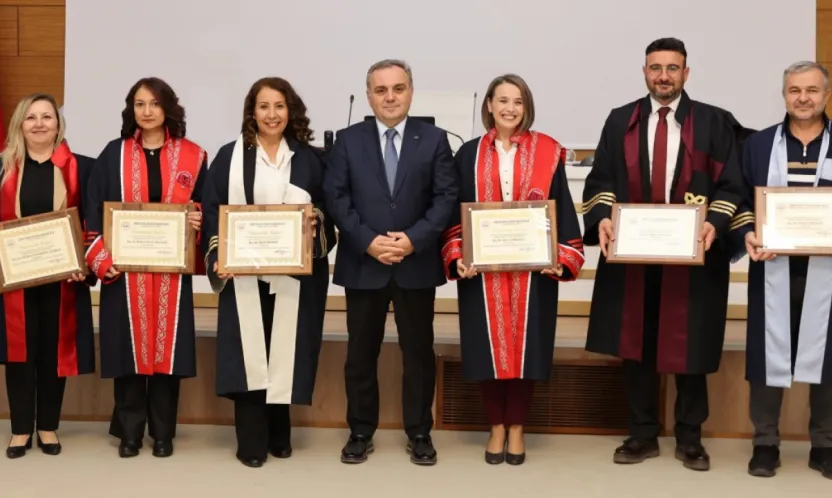 ERÜ'de 6 akademisyene profesörlük belgesi takdim edildi