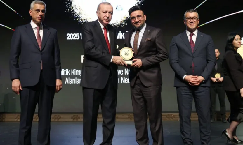 ERÜ öğretim üyesi Yılmaz'a Cumhurbaşkanı Erdoğan'ın elinden ödül
