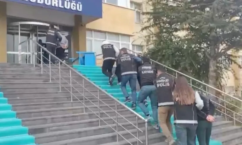 Eş zamanlı narkotik operasyonu: 17 gözaltı