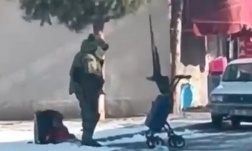 Fünyeyle patlatılan şüpheli çantadan kıyafet çıktı