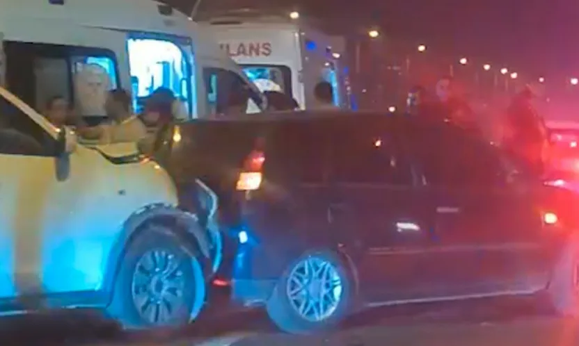 Hulusi Akar Bulvarı'nda trafik kazası: 5 yaralı