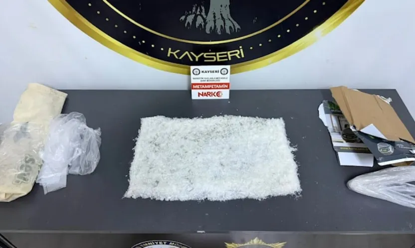 İller arası uyuşturucu ticareti yapan 3 kişi yakalandı