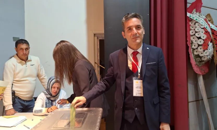 İYİ Parti'de Tansu Şener 12 oy farkla yeniden İl Başkanı oldu