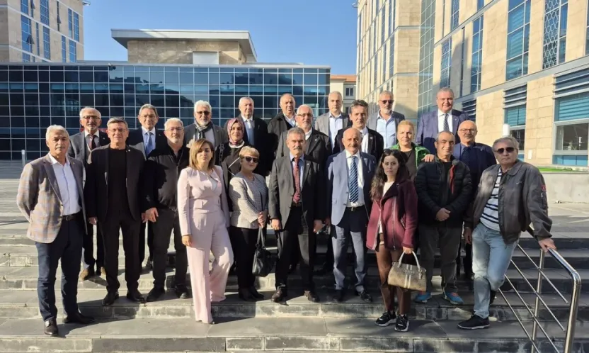 İYİ Parti İl Başkanı Tansu Şener, mazbatasını aldı