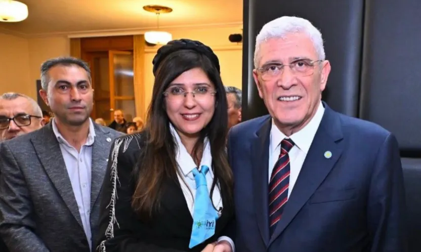 İYİ Partili Hakkomaz Şahin, 'Bazı fotoğraflar tarihe not düşer: Talas'ta bir meşale yaktık'