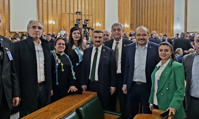İYİ Partili Kayserililer, Meclis Grup Toplantısına Katıldı